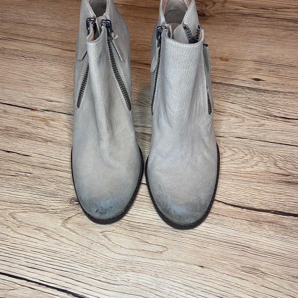 CASLON Wesley Wedge Booties size 7 - Picture 12 of 13